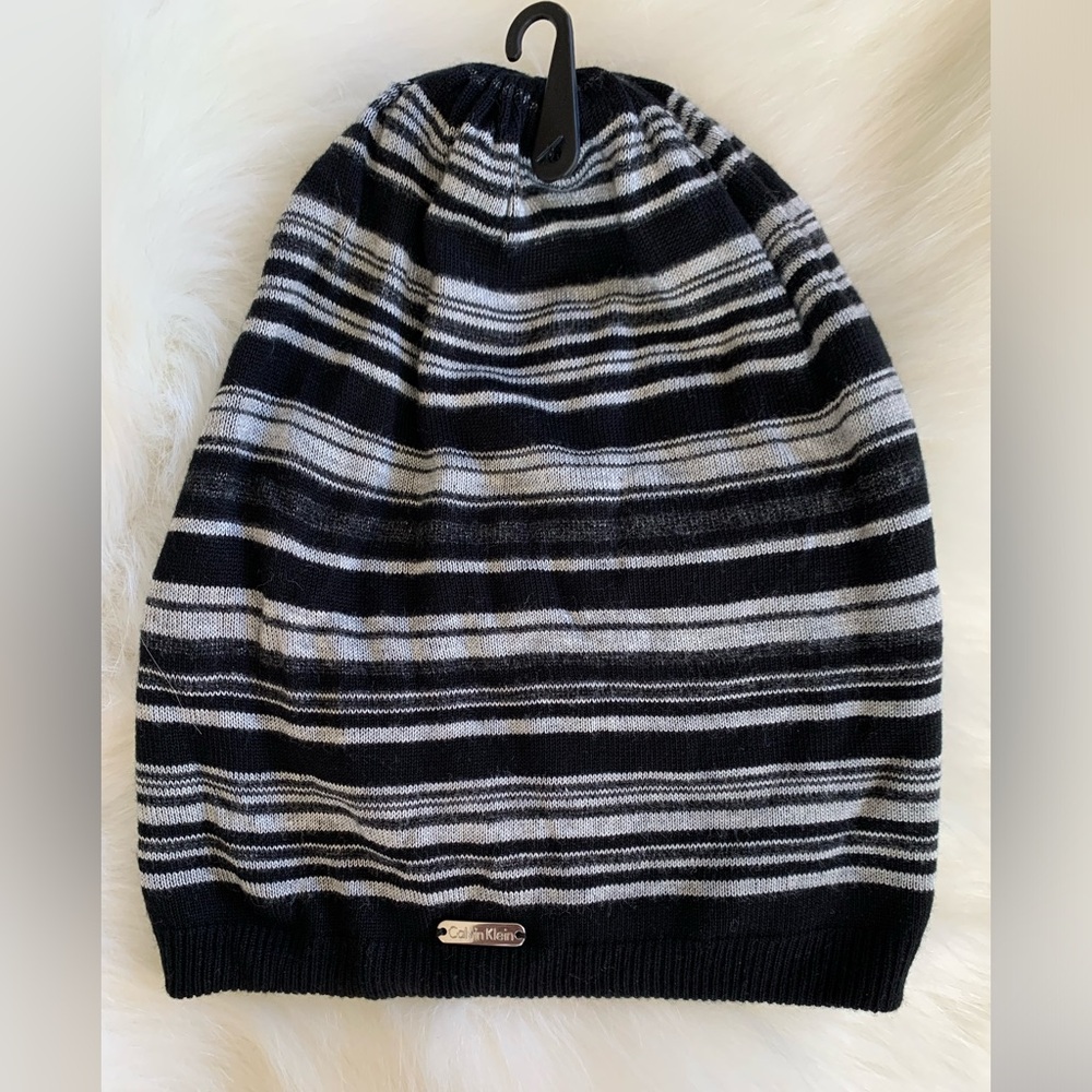 *NWT CALVIN KLEIN Double Sided Reversible Beanie Winter Hat NWT